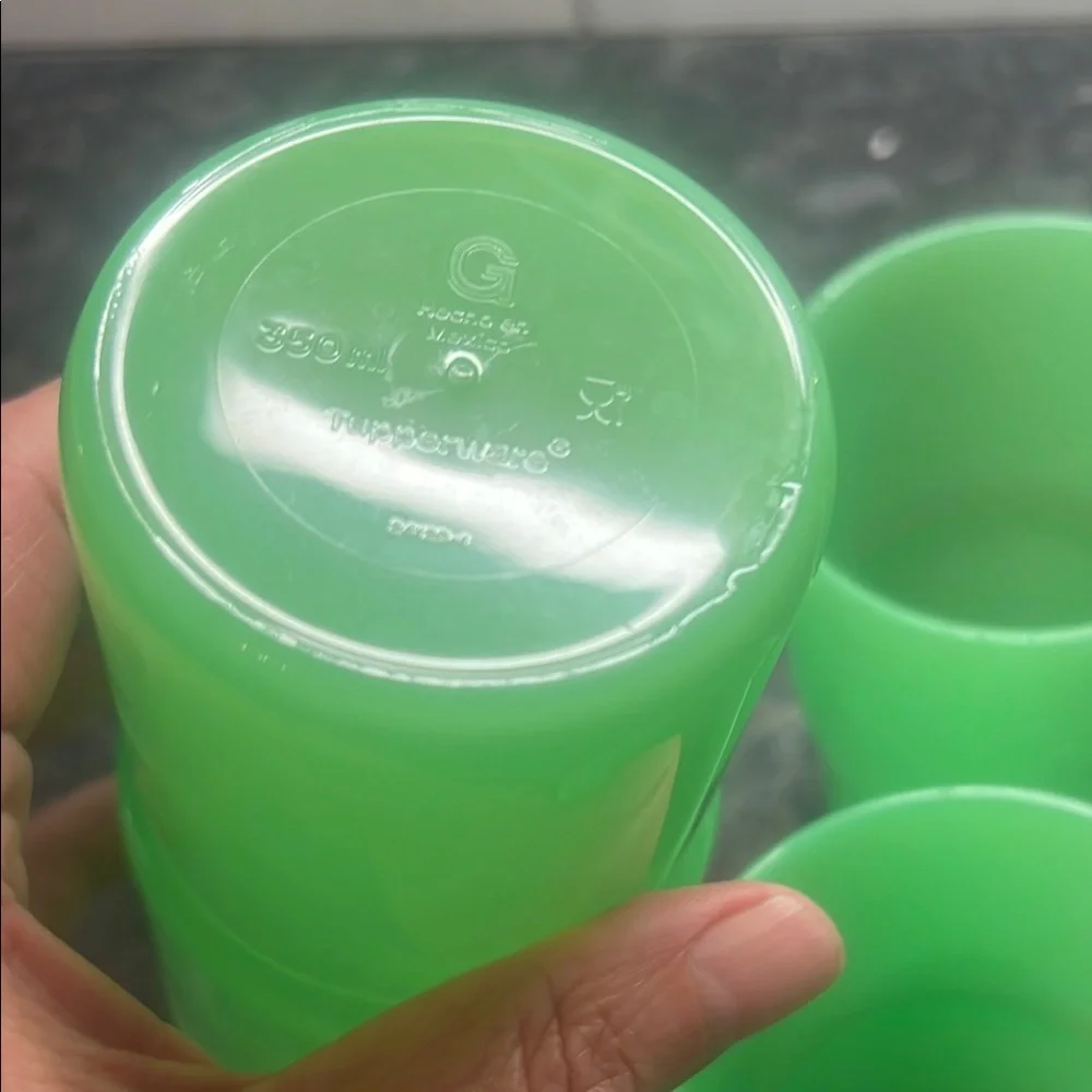 Vintage Tupperware 10 oz stacking tabletop tumblers Green Plastic. NWOT.
